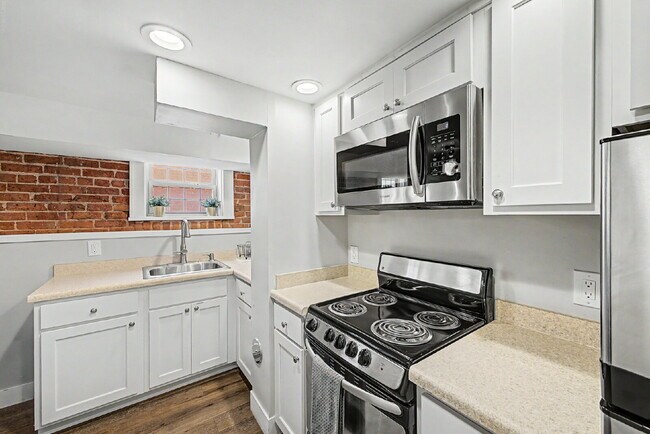 Building Photo - 1156 S Downing St