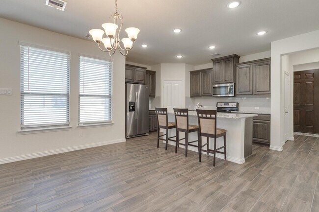 Building Photo - 6721 Farsight Dr