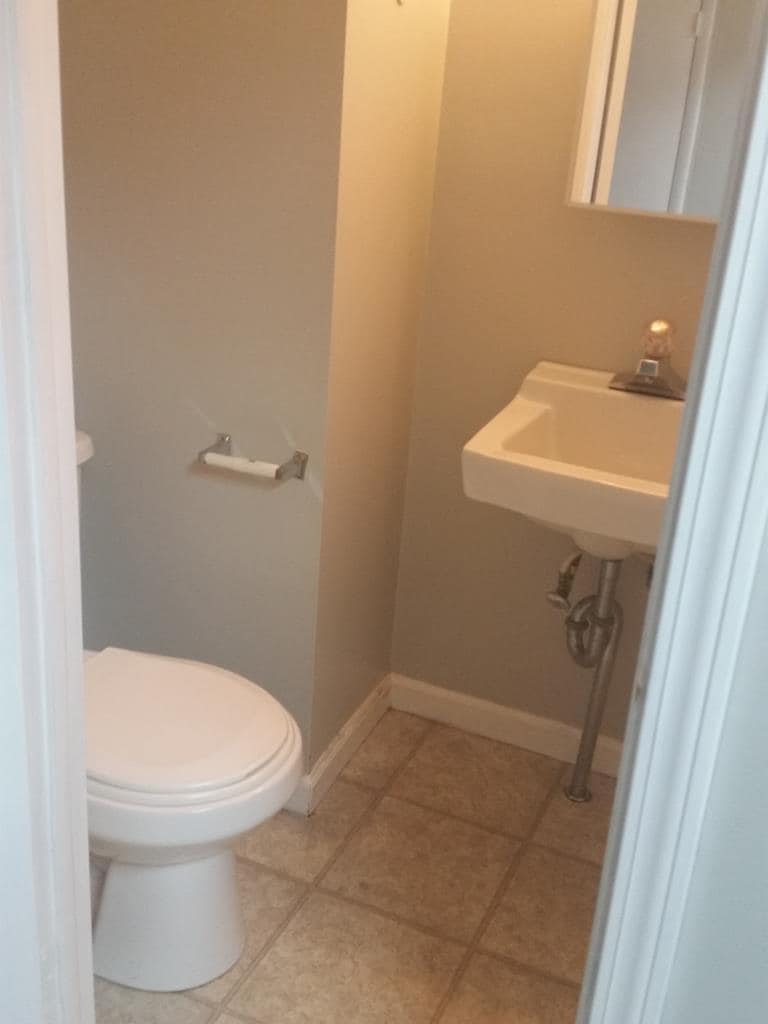 Building Photo - 412 E. Washington St.