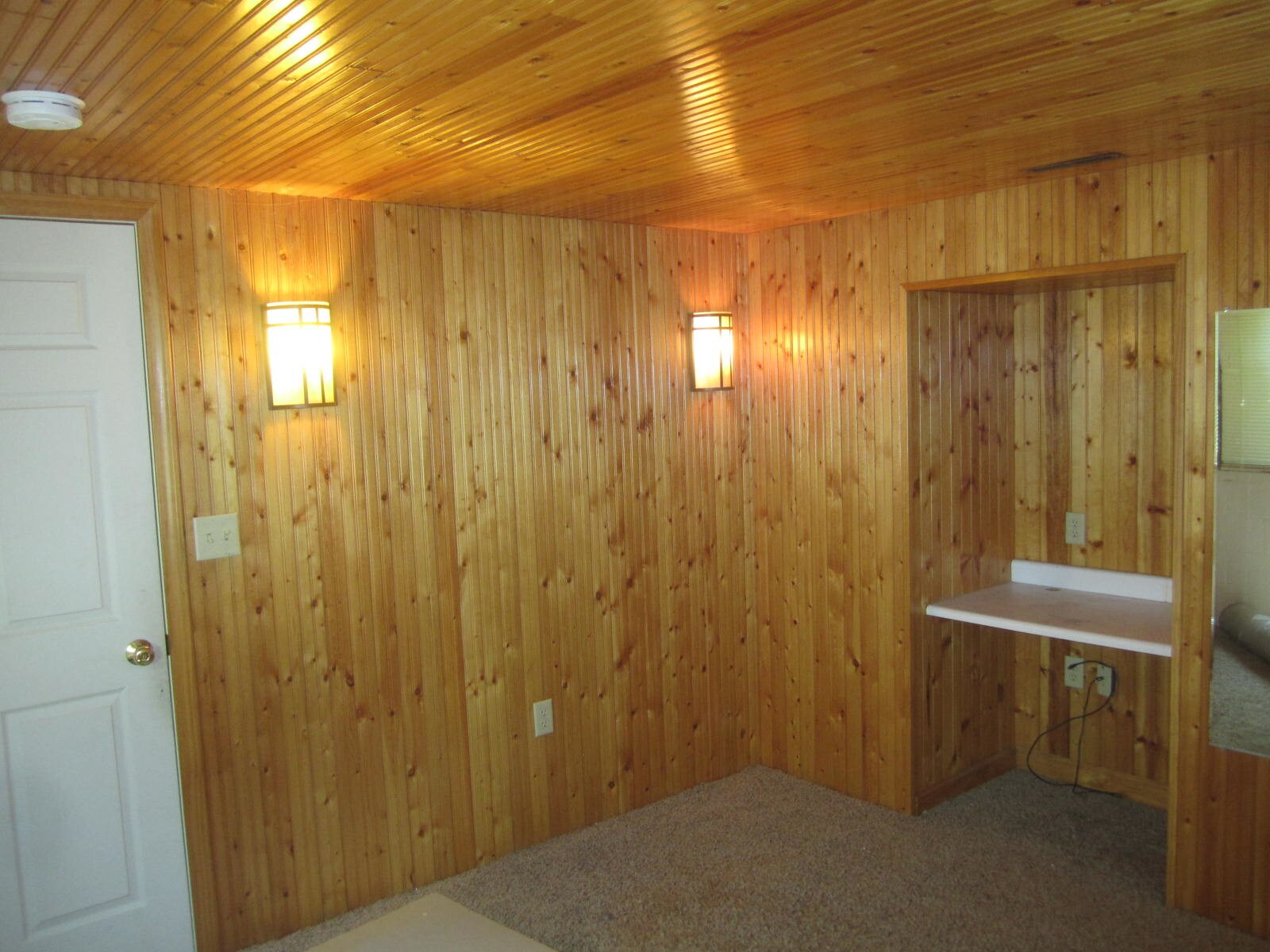 Basement Bedroom - 2405 Knapp St