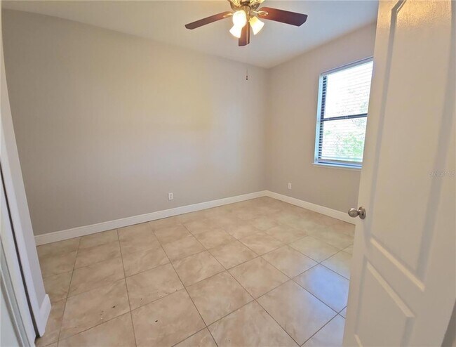 Building Photo - 5201 Sunset Canyon Dr