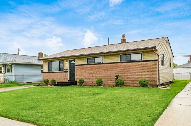 Building Photo - 4155 Dixie Ct