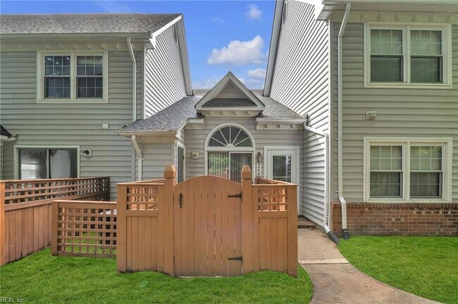 Building Photo - 404 Camberley Way
