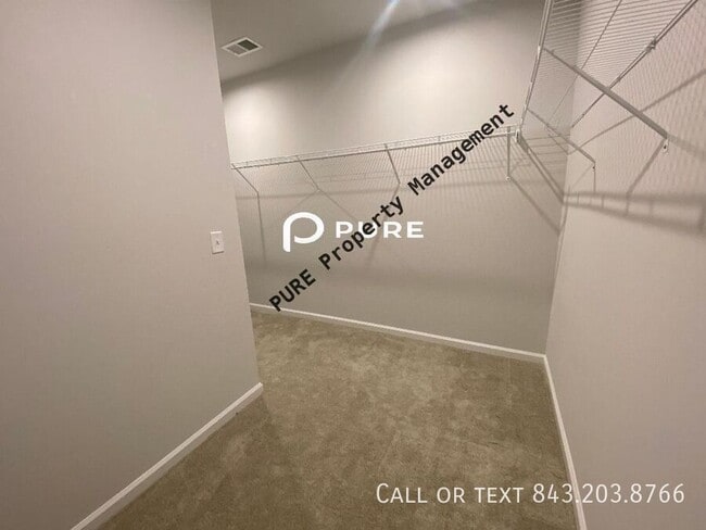 Building Photo - 419 Brookgreen Dr