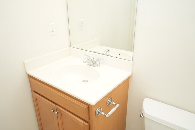 Building Photo - 306 Marquette Ct