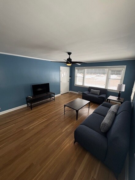 Building Photo - 269 W Waterloo St