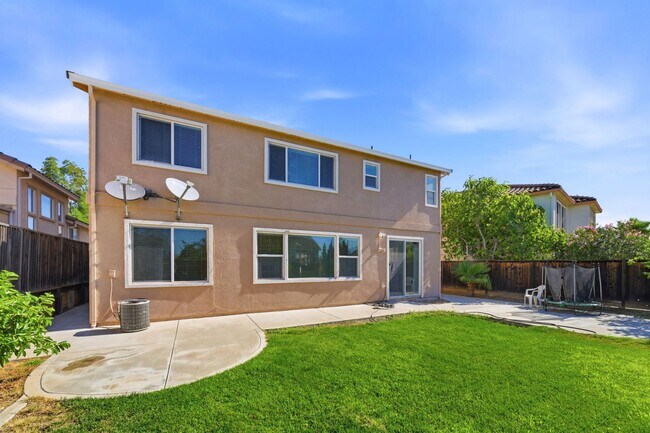 Building Photo - 5486 Benttree Way