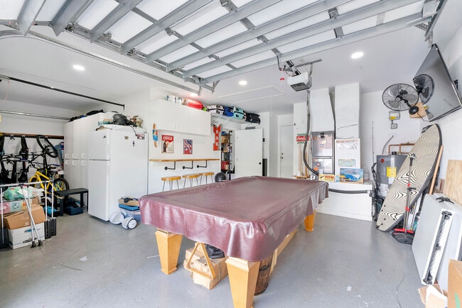 Building Photo - 5431 NW 109th Ln