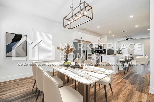 Building Photo - 1208 Edgar St