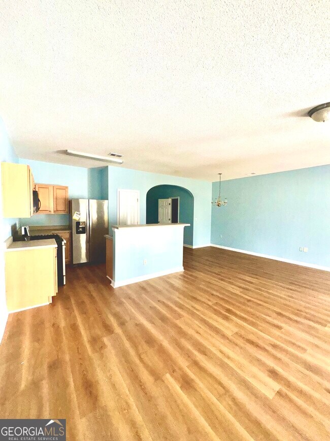 Building Photo - 3871 Pleasant Oaks Dr