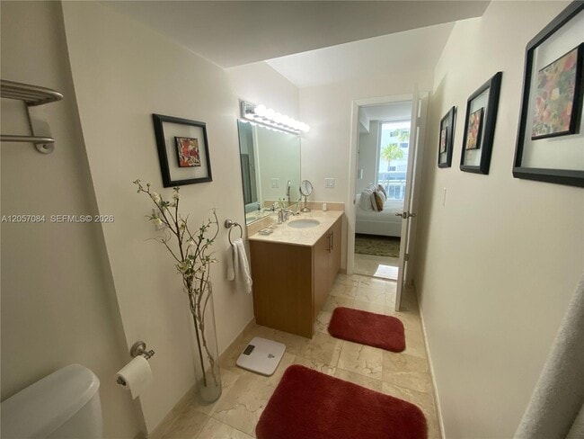 Building Photo - 10275 Collins Ave