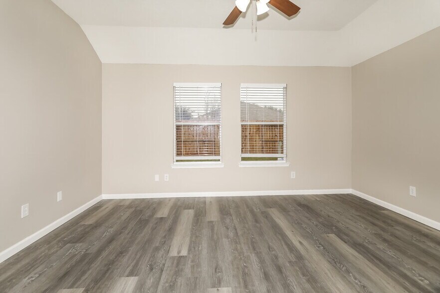 Building Photo - 12254 Lavon Dr