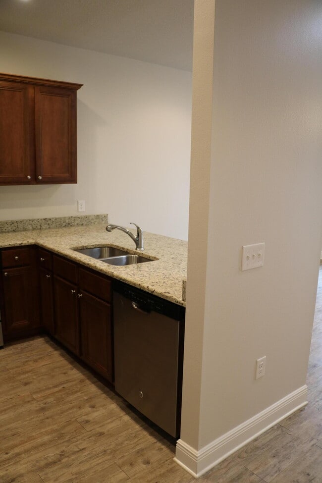 Building Photo - 8820 Little Cormorant Ln