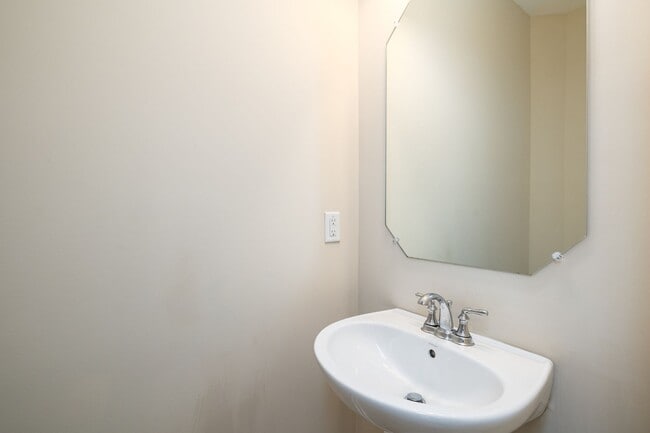 Building Photo - 5387 Farm House Trail