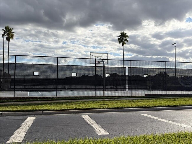 Building Photo - 13565 Fountainbleau Dr