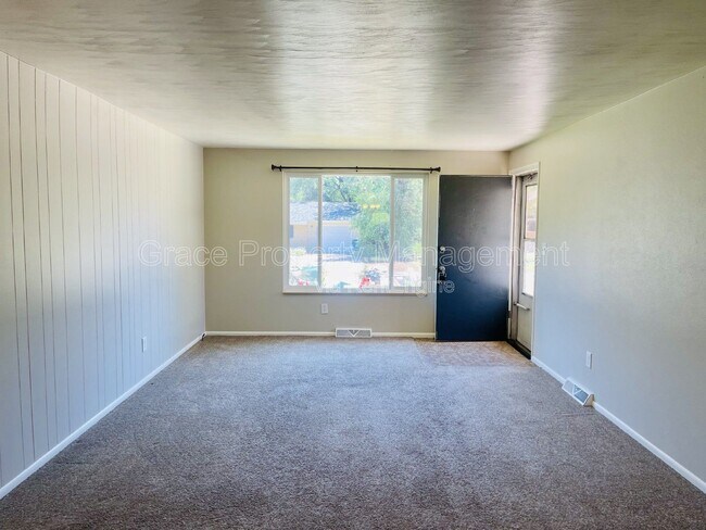 Building Photo - 3583 Wright St