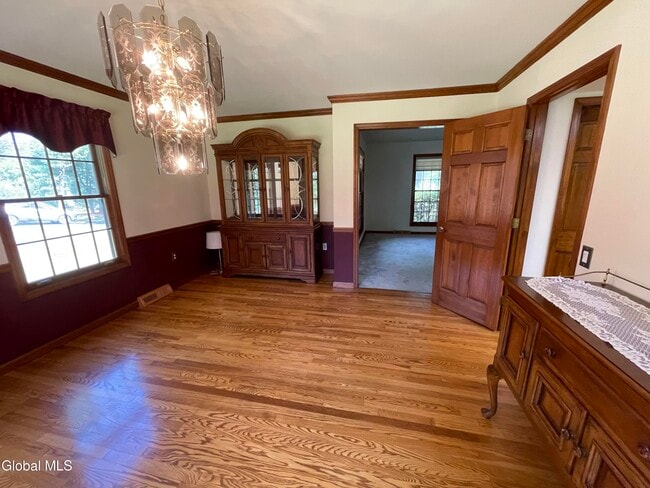 Building Photo - 8 Timberwick Dr