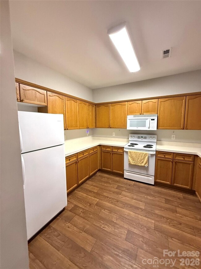 Building Photo - 5915 Pisgah Way