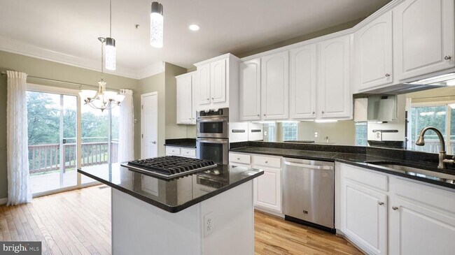 Building Photo - 13650 Mills Farm Rd