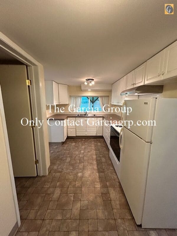 Building Photo - 5804 SE Kellogg Creek Dr