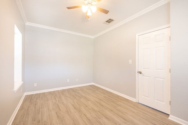 Building Photo - 1302 San Miguel Dr