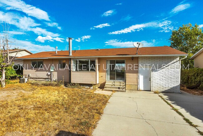Building Photo - 7367 Jefferson Rd