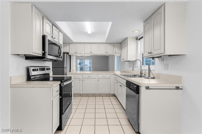 Building Photo - 4531 Bay Beach Ln
