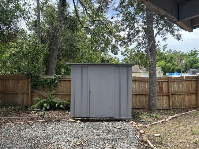 Building Photo - 4491 Crestwood Dr N