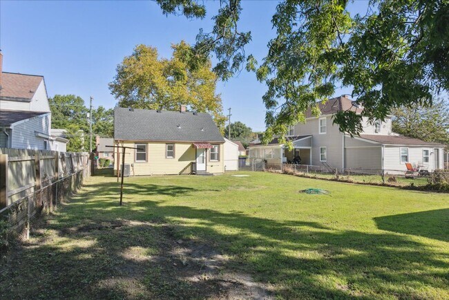 Building Photo - Downtown Newport News