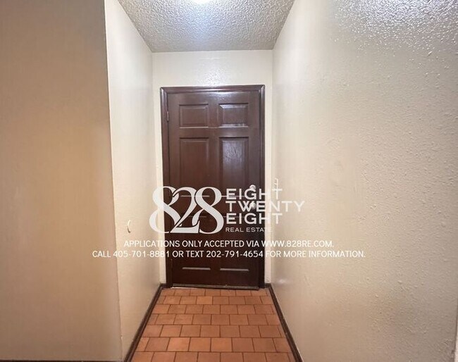 Building Photo - 3 BED/2 BATH SINGLE FAMILY HOME IN MWC!