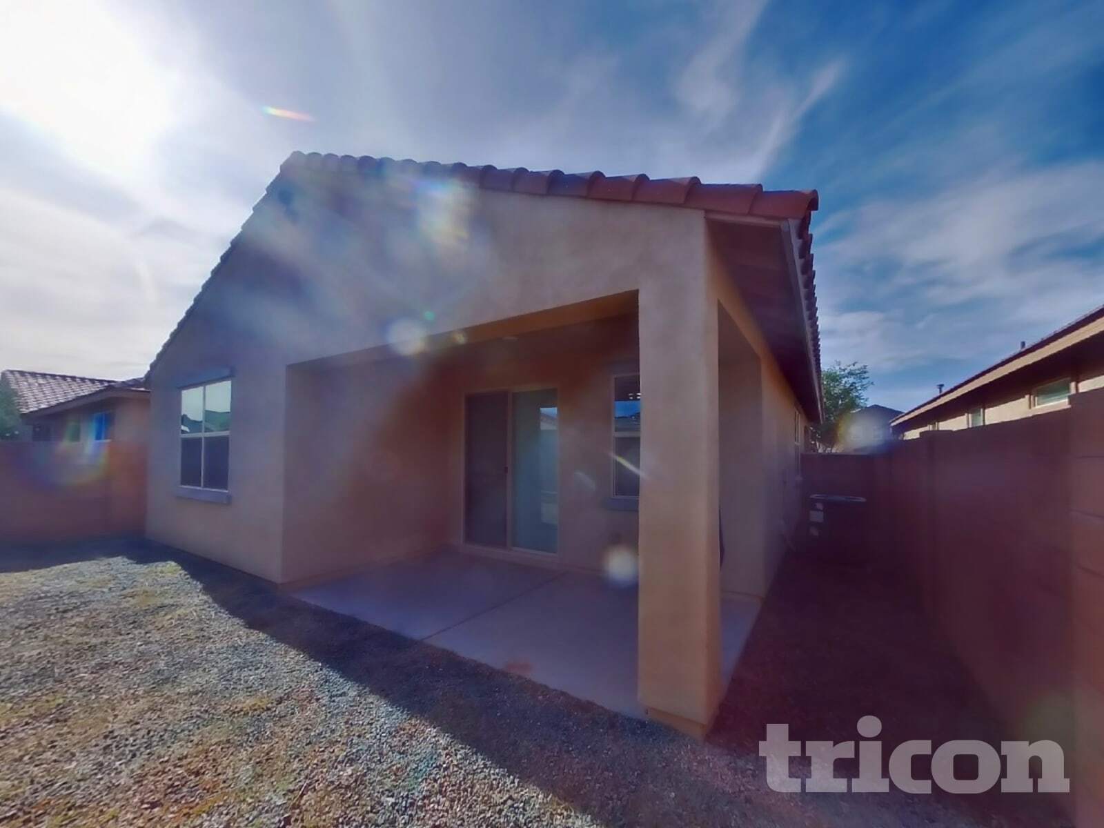 Building Photo - 14366 W Pershing St