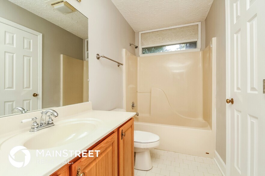 Building Photo - 115 Cedar Forest Dr