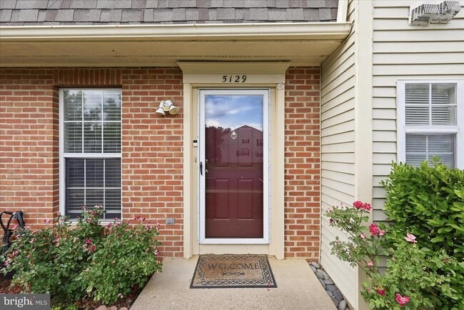 Building Photo - 5129 Dominion Dr