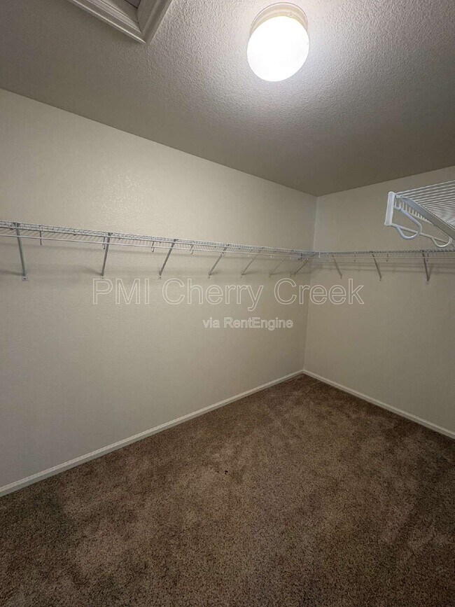Building Photo - 12839 Mayfair Way