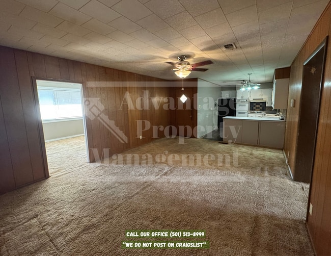 Building Photo - 1401 E View St