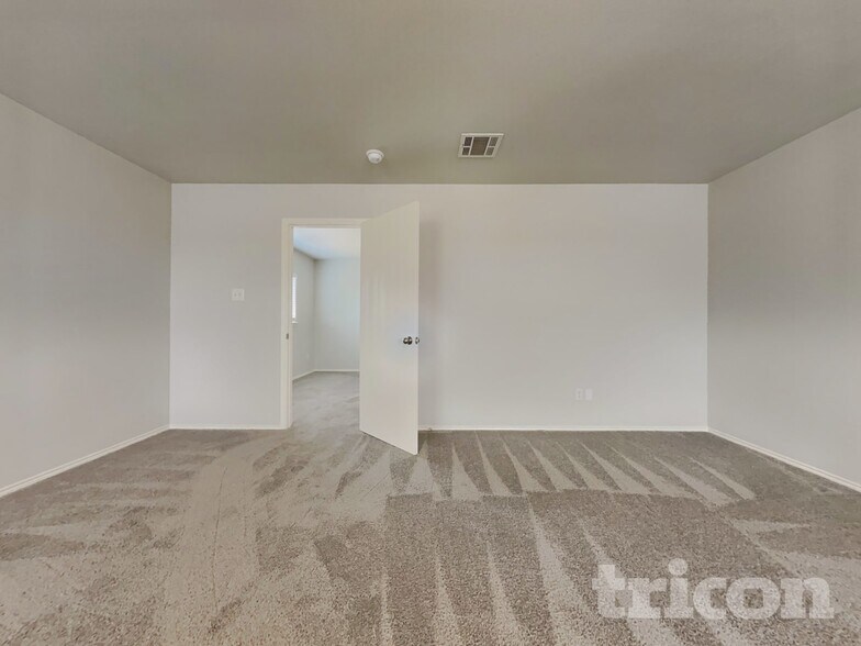 Building Photo - 268 Ariel Ln