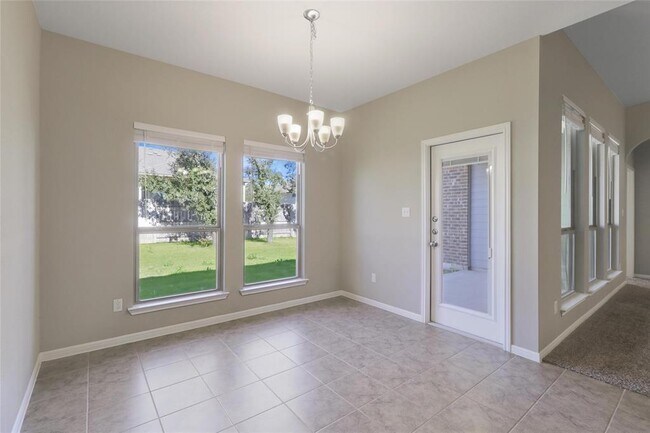 Building Photo - 205 Scenic Hills Cir