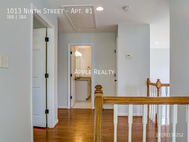 Building Photo - 1013 Ninth Street-Apt. #1