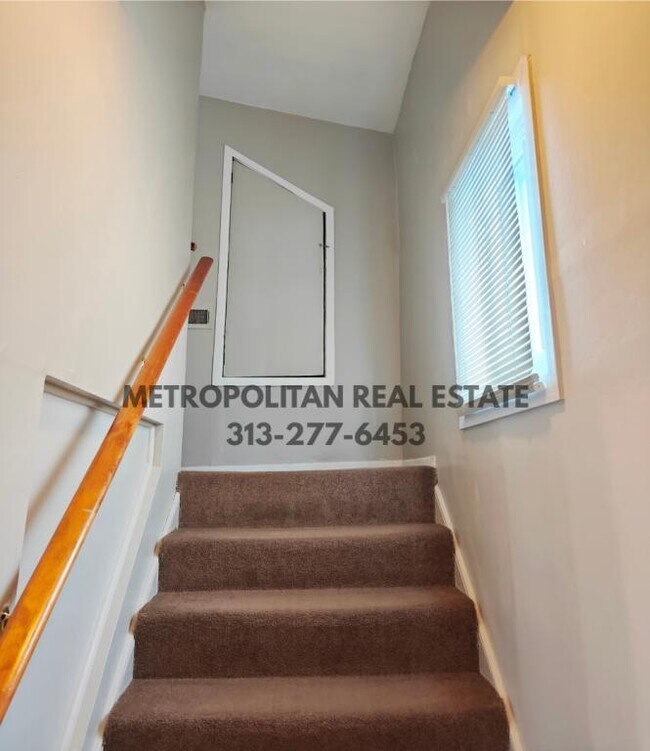 Building Photo - 34639 Brush St