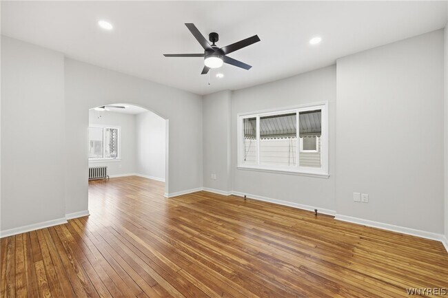 Building Photo - 36 Krakow St