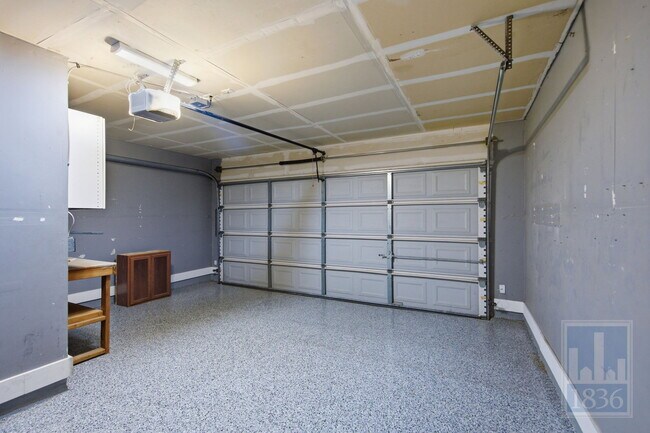 Building Photo - 13016 Wedding Dr