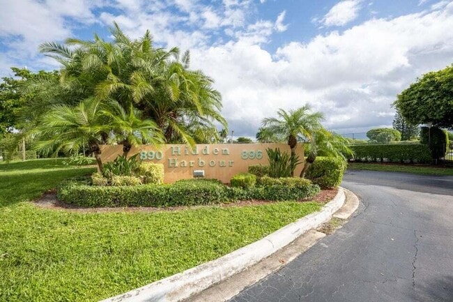 Building Photo - 890 N Federal Hwy