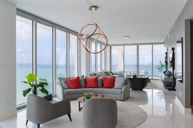 Building Photo - 16901 Collins Ave