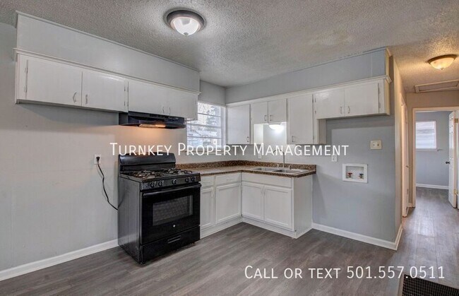 Building Photo - 7307 Knollwood Rd