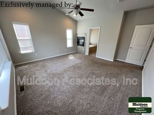 Building Photo - 6838 Black Saddle Dr