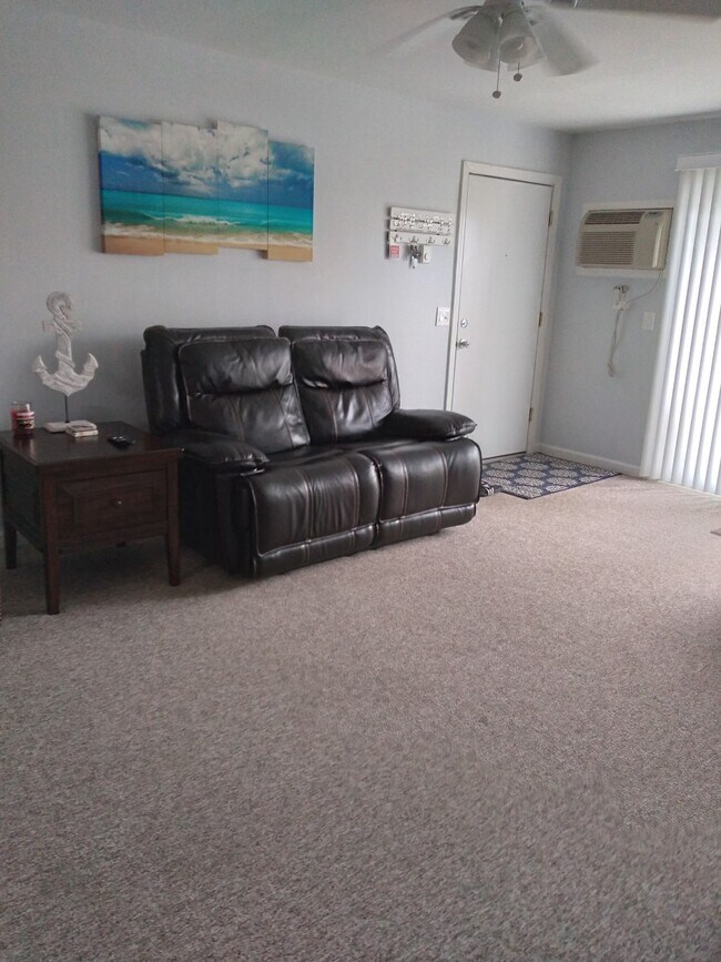 Building Photo - 1187 Ocean Ave