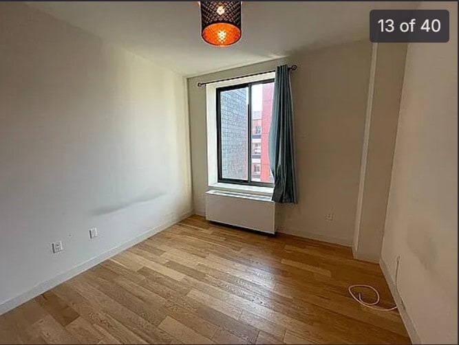 Bedroom - 8 Vanderbilt Ave