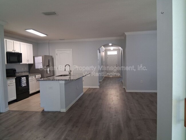 Building Photo - 4247 Bramblewood Loop