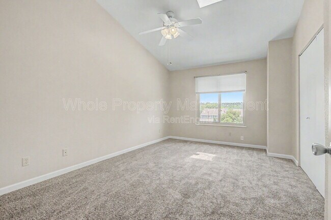 Building Photo - 8757 W Cornell Ave