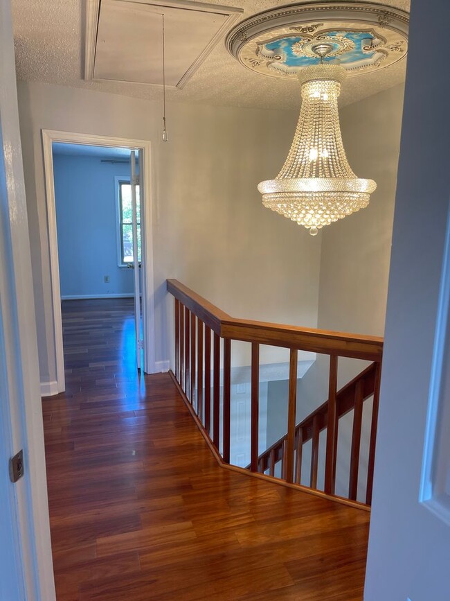 Building Photo - KEMPSVILLE LAKEFRONT TOWNHOUSE FOR RENT!